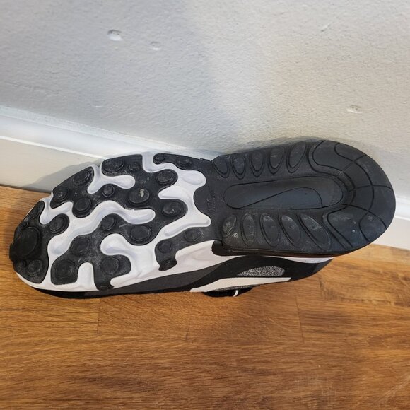 Nike Air Max 270 React Running Shoes Mens 6.5 Black Gray Sneakers AO4971-001 - Picture 13 of 13